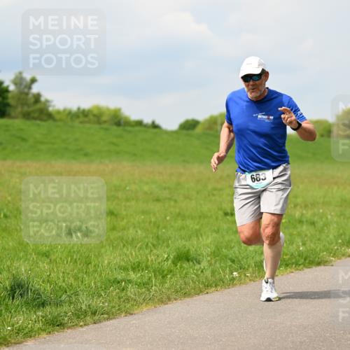 10.05.2026 - 8. Wedeler Halbmarathon Dr. Thomas Lammeyer http://msf.ph/oto/9706382 10.05.2026 11:57:49 Laufen 683 meine-sportfotos.de