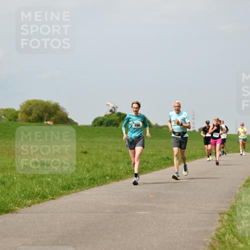10.05.2026 - 8. Wedeler Halbmarathon Dr. Thomas Lammeyer http://msf.ph/oto/9706396 10.05.2026 11:57:50 Laufen 398 meine-sportfotos.de