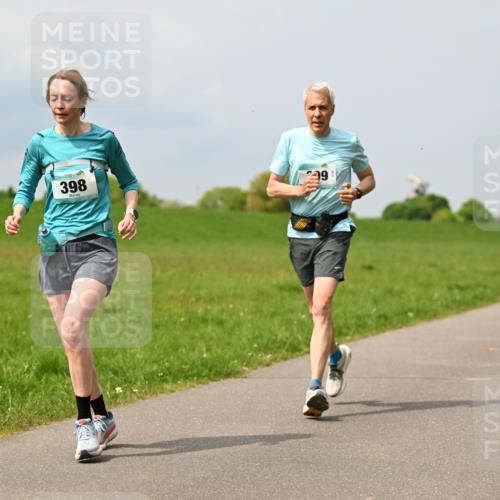 10.05.2026 - 8. Wedeler Halbmarathon Dr. Thomas Lammeyer http://msf.ph/oto/9706458 10.05.2026 11:57:54 Laufen 398 meine-sportfotos.de