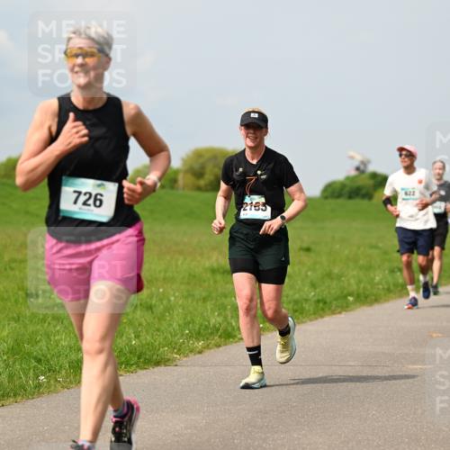 10.05.2026 - 8. Wedeler Halbmarathon Dr. Thomas Lammeyer http://msf.ph/oto/9706519 10.05.2026 11:58:00 Laufen 726, 2185, 622 meine-sportfotos.de