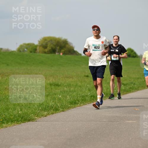 10.05.2026 - 8. Wedeler Halbmarathon Dr. Thomas Lammeyer http://msf.ph/oto/9706540 10.05.2026 11:58:02 Laufen 622, 909, 431 meine-sportfotos.de
