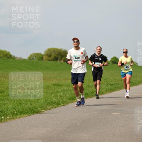 10.05.2026 - 8. Wedeler Halbmarathon Dr. Thomas Lammeyer http://msf.ph/oto/9706556 10.05.2026 11:58:02 Laufen 622, 369, 431 meine-sportfotos.de