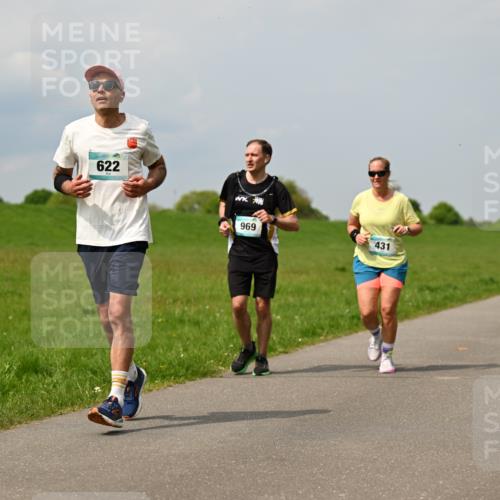 10.05.2026 - 8. Wedeler Halbmarathon Dr. Thomas Lammeyer http://msf.ph/oto/9706584 10.05.2026 11:58:04 Laufen 622, 969, 431 meine-sportfotos.de