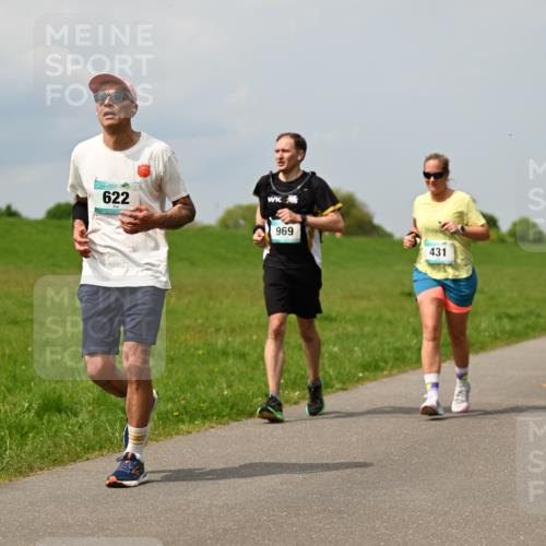 10.05.2026 - 8. Wedeler Halbmarathon Dr. Thomas Lammeyer http://msf.ph/oto/9706587 10.05.2026 11:58:05 Laufen 622, 969, 431 meine-sportfotos.de