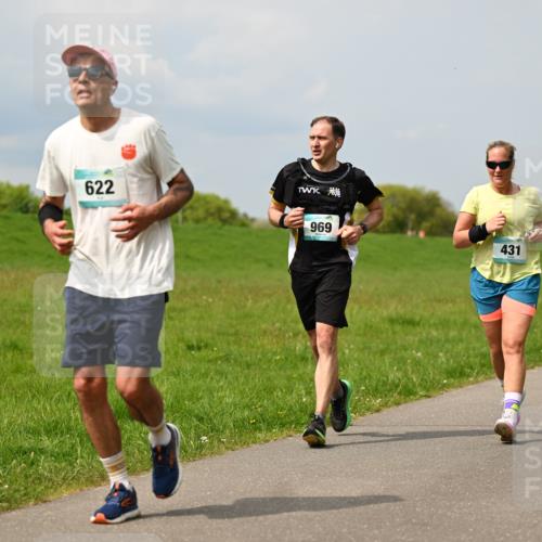 10.05.2026 - 8. Wedeler Halbmarathon Dr. Thomas Lammeyer http://msf.ph/oto/9706594 10.05.2026 11:58:05 Laufen 622, 969, 431 meine-sportfotos.de