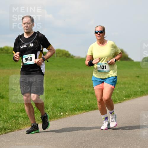 10.05.2026 - 8. Wedeler Halbmarathon Dr. Thomas Lammeyer http://msf.ph/oto/9706612 10.05.2026 11:58:06 Laufen 969, 431 meine-sportfotos.de