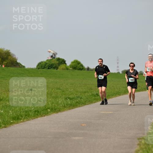 10.05.2026 - 8. Wedeler Halbmarathon Dr. Thomas Lammeyer http://msf.ph/oto/9706622 10.05.2026 11:58:08 Laufen  meine-sportfotos.de