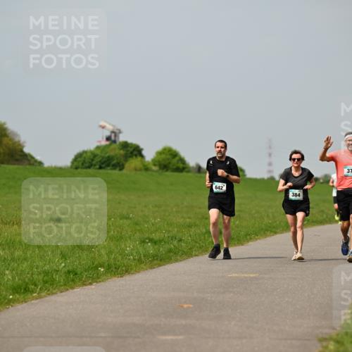 10.05.2026 - 8. Wedeler Halbmarathon Dr. Thomas Lammeyer http://msf.ph/oto/9706630 10.05.2026 11:58:08 Laufen 642, 384, 376 meine-sportfotos.de