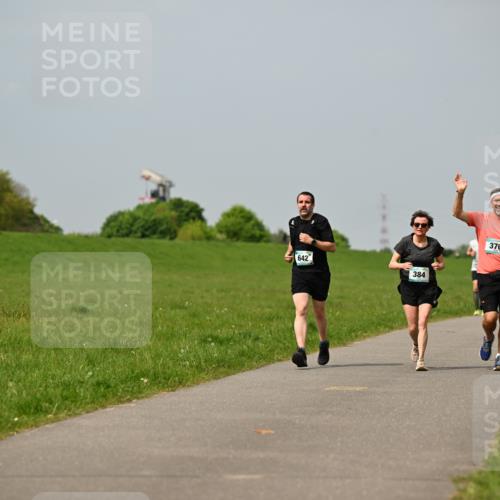 10.05.2026 - 8. Wedeler Halbmarathon Dr. Thomas Lammeyer http://msf.ph/oto/9706633 10.05.2026 11:58:08 Laufen 642, 384, 376 meine-sportfotos.de
