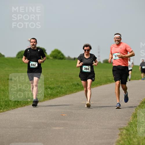 10.05.2026 - 8. Wedeler Halbmarathon Dr. Thomas Lammeyer http://msf.ph/oto/9706669 10.05.2026 11:58:11 Laufen 642, 384 meine-sportfotos.de