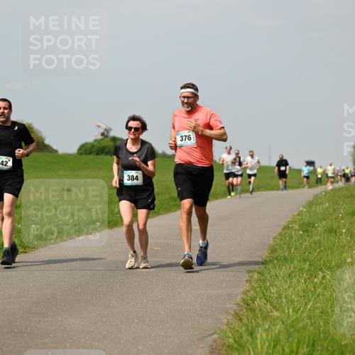 10.05.2026 - 8. Wedeler Halbmarathon Dr. Thomas Lammeyer http://msf.ph/oto/9706697 10.05.2026 11:58:13 Laufen 642, 384, 376 meine-sportfotos.de