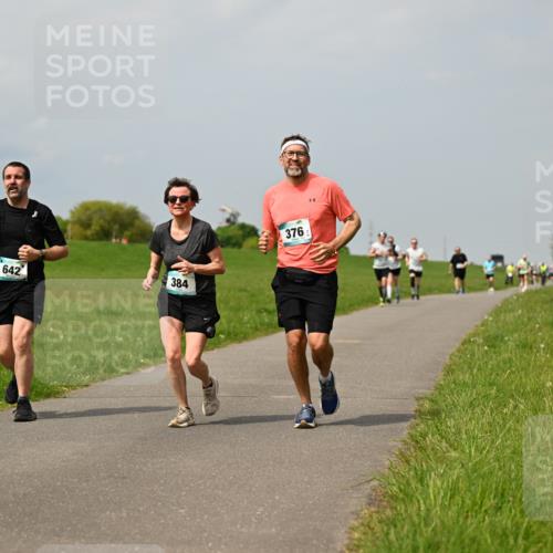 10.05.2026 - 8. Wedeler Halbmarathon Dr. Thomas Lammeyer http://msf.ph/oto/9706715 10.05.2026 11:58:14 Laufen 642, 376 meine-sportfotos.de
