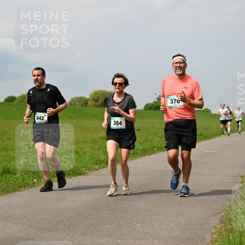 10.05.2026 - 8. Wedeler Halbmarathon Dr. Thomas Lammeyer http://msf.ph/oto/9706717 10.05.2026 11:58:14 Laufen 642, 384, 376 meine-sportfotos.de