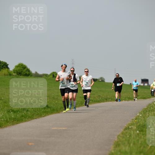 10.05.2026 - 8. Wedeler Halbmarathon Dr. Thomas Lammeyer http://msf.ph/oto/9706735 10.05.2026 11:58:16 Laufen 247, 164, 165 meine-sportfotos.de