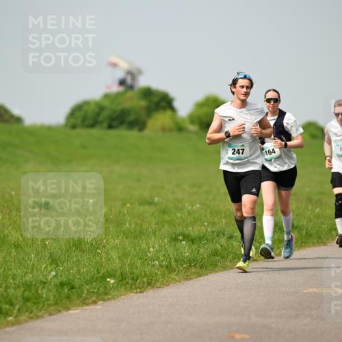 10.05.2026 - 8. Wedeler Halbmarathon Dr. Thomas Lammeyer http://msf.ph/oto/9706777 10.05.2026 11:58:19 Laufen 247, 164, 165 meine-sportfotos.de