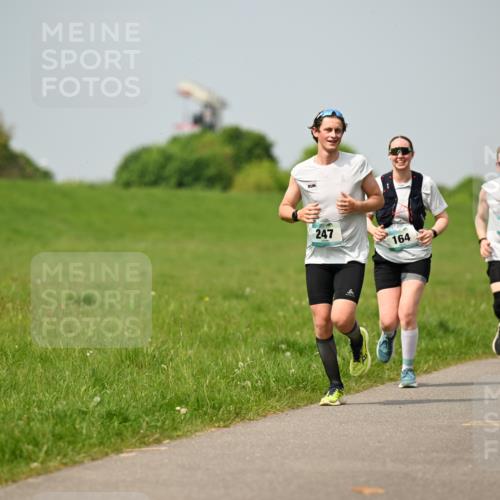 10.05.2026 - 8. Wedeler Halbmarathon Dr. Thomas Lammeyer http://msf.ph/oto/9706787 10.05.2026 11:58:20 Laufen 247, 164, 165 meine-sportfotos.de