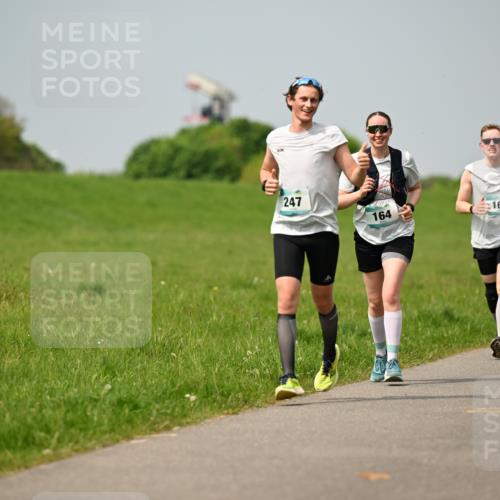 10.05.2026 - 8. Wedeler Halbmarathon Dr. Thomas Lammeyer http://msf.ph/oto/9706789 10.05.2026 11:58:20 Laufen 247, 164, 165 meine-sportfotos.de