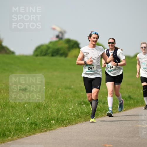 10.05.2026 - 8. Wedeler Halbmarathon Dr. Thomas Lammeyer http://msf.ph/oto/9706791 10.05.2026 11:58:20 Laufen 247, 164, 165 meine-sportfotos.de