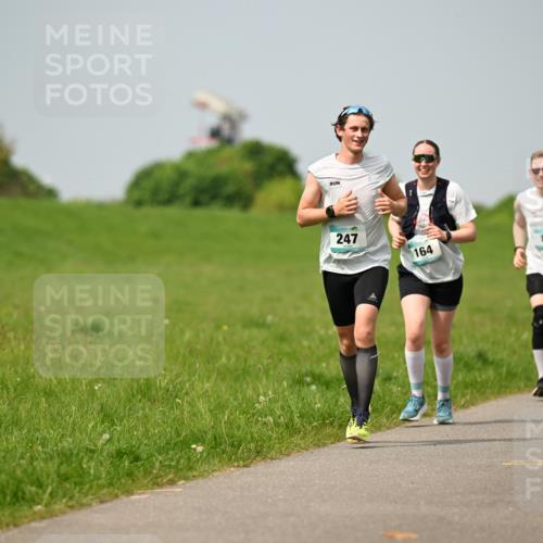 10.05.2026 - 8. Wedeler Halbmarathon Dr. Thomas Lammeyer http://msf.ph/oto/9706794 10.05.2026 11:58:20 Laufen 247, 164, 165 meine-sportfotos.de