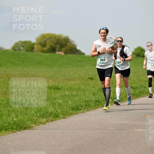 10.05.2026 - 8. Wedeler Halbmarathon Dr. Thomas Lammeyer http://msf.ph/oto/9706824 10.05.2026 11:58:22 Laufen 247, 164, 165 meine-sportfotos.de