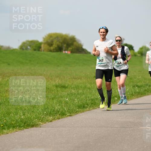 10.05.2026 - 8. Wedeler Halbmarathon Dr. Thomas Lammeyer http://msf.ph/oto/9706833 10.05.2026 11:58:22 Laufen 247, 164, 165 meine-sportfotos.de