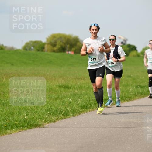 10.05.2026 - 8. Wedeler Halbmarathon Dr. Thomas Lammeyer http://msf.ph/oto/9706839 10.05.2026 11:58:23 Laufen 247, 164 meine-sportfotos.de