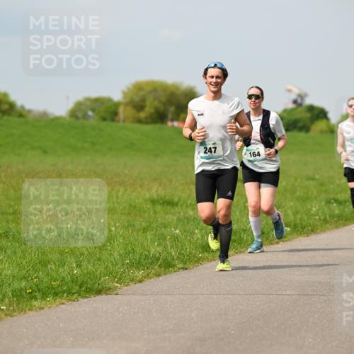 10.05.2026 - 8. Wedeler Halbmarathon Dr. Thomas Lammeyer http://msf.ph/oto/9706842 10.05.2026 11:58:23 Laufen 247, 164, 165 meine-sportfotos.de