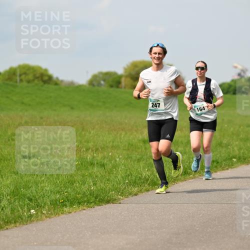 10.05.2026 - 8. Wedeler Halbmarathon Dr. Thomas Lammeyer http://msf.ph/oto/9706851 10.05.2026 11:58:23 Laufen 247, 164 meine-sportfotos.de