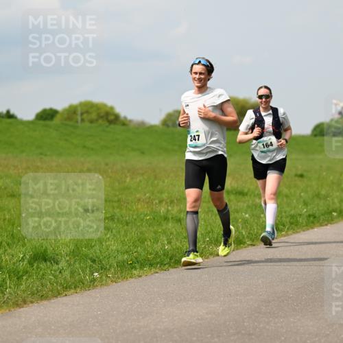 10.05.2026 - 8. Wedeler Halbmarathon Dr. Thomas Lammeyer http://msf.ph/oto/9706866 10.05.2026 11:58:24 Laufen 247, 164, 165 meine-sportfotos.de