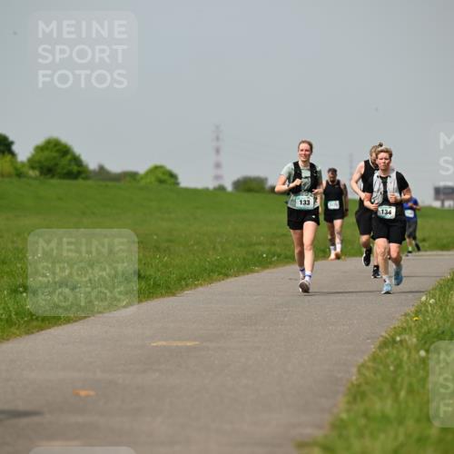 10.05.2026 - 8. Wedeler Halbmarathon Dr. Thomas Lammeyer http://msf.ph/oto/9707072 10.05.2026 11:58:52 Laufen 133, 134 meine-sportfotos.de