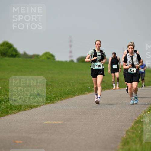 10.05.2026 - 8. Wedeler Halbmarathon Dr. Thomas Lammeyer http://msf.ph/oto/9707084 10.05.2026 11:58:53 Laufen 133, 134 meine-sportfotos.de