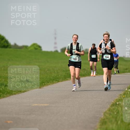 10.05.2026 - 8. Wedeler Halbmarathon Dr. Thomas Lammeyer http://msf.ph/oto/9707096 10.05.2026 11:58:54 Laufen 133, 134 meine-sportfotos.de