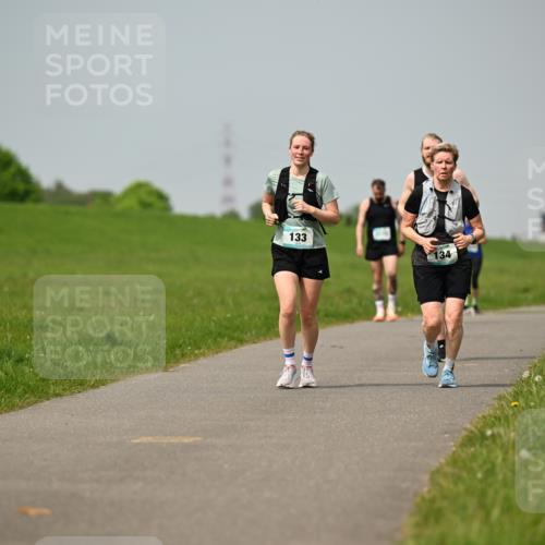 10.05.2026 - 8. Wedeler Halbmarathon Dr. Thomas Lammeyer http://msf.ph/oto/9707106 10.05.2026 11:58:54 Laufen 133, 134 meine-sportfotos.de