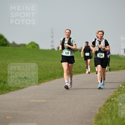 10.05.2026 - 8. Wedeler Halbmarathon Dr. Thomas Lammeyer http://msf.ph/oto/9707108 10.05.2026 11:58:54 Laufen 133, 134 meine-sportfotos.de