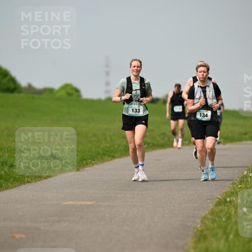 10.05.2026 - 8. Wedeler Halbmarathon Dr. Thomas Lammeyer http://msf.ph/oto/9707111 10.05.2026 11:58:55 Laufen 133, 134 meine-sportfotos.de