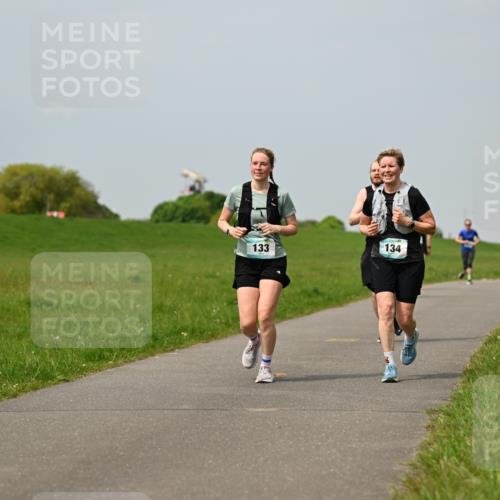 10.05.2026 - 8. Wedeler Halbmarathon Dr. Thomas Lammeyer http://msf.ph/oto/9707181 10.05.2026 11:58:59 Laufen 133, 134 meine-sportfotos.de