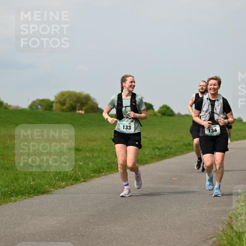 10.05.2026 - 8. Wedeler Halbmarathon Dr. Thomas Lammeyer http://msf.ph/oto/9707202 10.05.2026 11:59:01 Laufen 133, 134 meine-sportfotos.de
