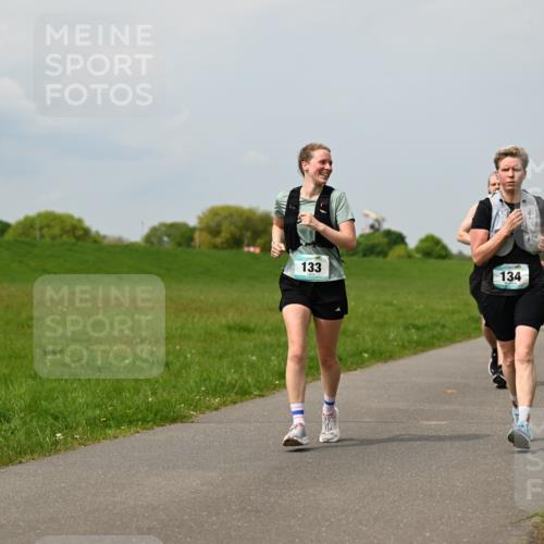10.05.2026 - 8. Wedeler Halbmarathon Dr. Thomas Lammeyer http://msf.ph/oto/9707209 10.05.2026 11:59:01 Laufen 133, 134 meine-sportfotos.de