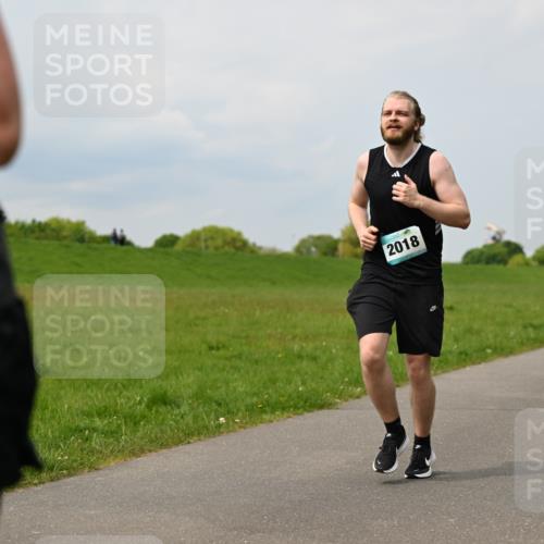 10.05.2026 - 8. Wedeler Halbmarathon Dr. Thomas Lammeyer http://msf.ph/oto/9707247 10.05.2026 11:59:04 Laufen 2018 meine-sportfotos.de
