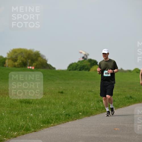 10.05.2026 - 8. Wedeler Halbmarathon Dr. Thomas Lammeyer http://msf.ph/oto/9707268 10.05.2026 11:59:06 Laufen 505, 2173, 039 meine-sportfotos.de