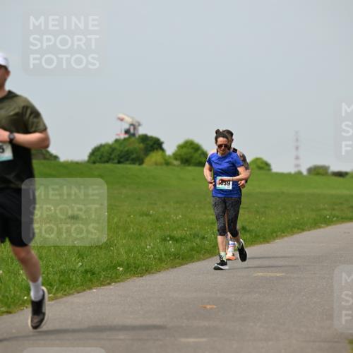 10.05.2026 - 8. Wedeler Halbmarathon Dr. Thomas Lammeyer http://msf.ph/oto/9707333 10.05.2026 11:59:10 Laufen 505, 783 meine-sportfotos.de
