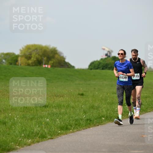 10.05.2026 - 8. Wedeler Halbmarathon Dr. Thomas Lammeyer http://msf.ph/oto/9707357 10.05.2026 11:59:12 Laufen 505, 1039, 173 meine-sportfotos.de