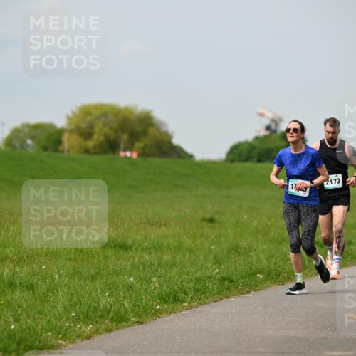 10.05.2026 - 8. Wedeler Halbmarathon Dr. Thomas Lammeyer http://msf.ph/oto/9707360 10.05.2026 11:59:12 Laufen 175, 2173 meine-sportfotos.de