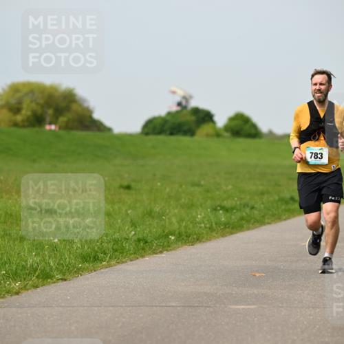 10.05.2026 - 8. Wedeler Halbmarathon Dr. Thomas Lammeyer http://msf.ph/oto/9707443 10.05.2026 11:59:18 Laufen 783 meine-sportfotos.de