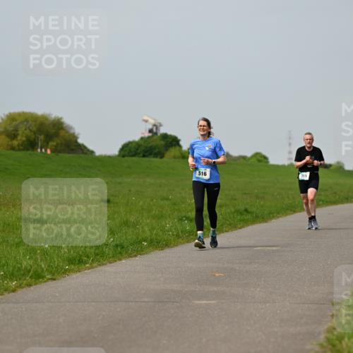10.05.2026 - 8. Wedeler Halbmarathon Dr. Thomas Lammeyer http://msf.ph/oto/9707480 10.05.2026 11:59:25 Laufen 516, 311 meine-sportfotos.de