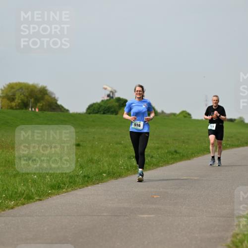 10.05.2026 - 8. Wedeler Halbmarathon Dr. Thomas Lammeyer http://msf.ph/oto/9707489 10.05.2026 11:59:25 Laufen 516 meine-sportfotos.de