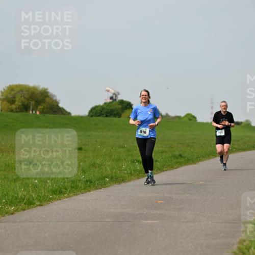 10.05.2026 - 8. Wedeler Halbmarathon Dr. Thomas Lammeyer http://msf.ph/oto/9707492 10.05.2026 11:59:25 Laufen 516, 311 meine-sportfotos.de