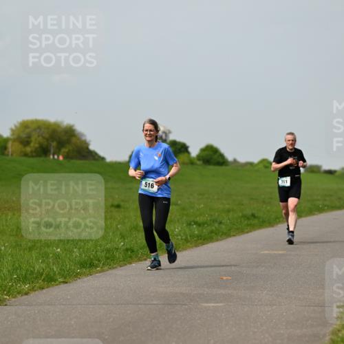 10.05.2026 - 8. Wedeler Halbmarathon Dr. Thomas Lammeyer http://msf.ph/oto/9707517 10.05.2026 11:59:27 Laufen 516, 311 meine-sportfotos.de