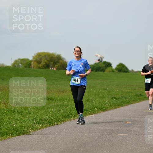 10.05.2026 - 8. Wedeler Halbmarathon Dr. Thomas Lammeyer http://msf.ph/oto/9707527 10.05.2026 11:59:27 Laufen 516, 311 meine-sportfotos.de