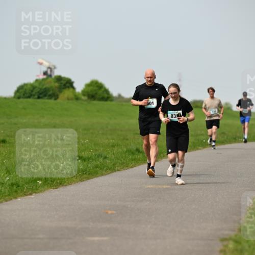10.05.2026 - 8. Wedeler Halbmarathon Dr. Thomas Lammeyer http://msf.ph/oto/9707575 10.05.2026 11:59:37 Laufen 001 meine-sportfotos.de